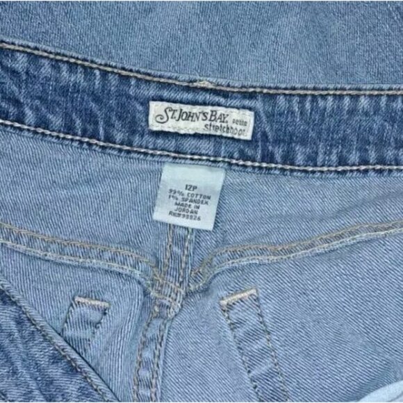 St. John's Bay Women's Size 12 Petite Blue Jeans 32x27 Stretch Boot - Picture 4 of 5